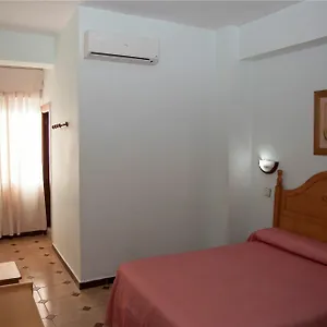 Gasthof Paris, La Línea de la Concepción